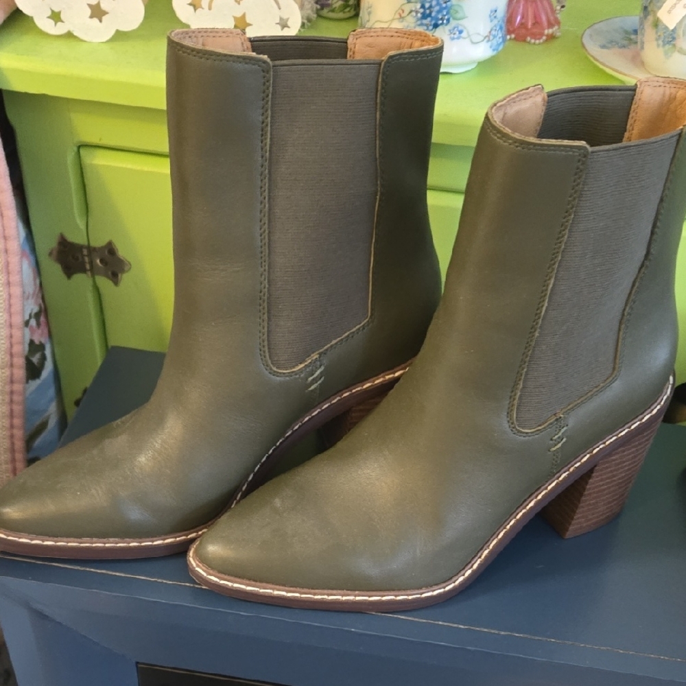 Crown Vintage Olive Ankle Booties